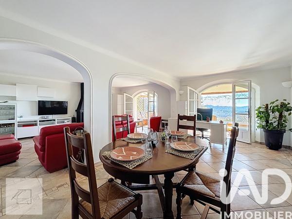 Maison à vendre 6 pièces 214 m² Montauroux