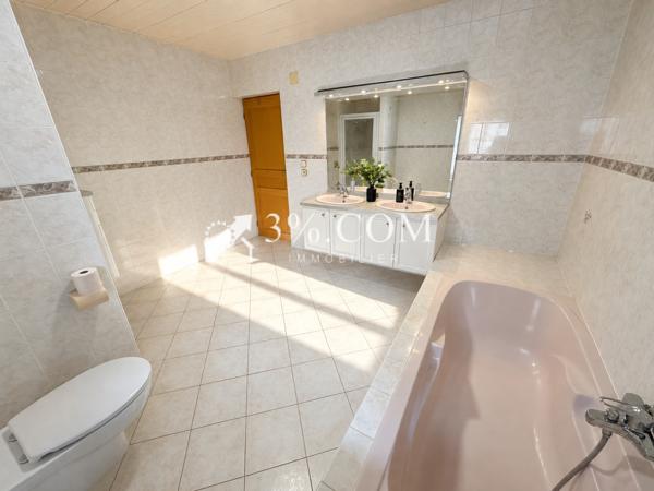 Maison 7 pièce(s) 4 chambre(s) 185 m²
