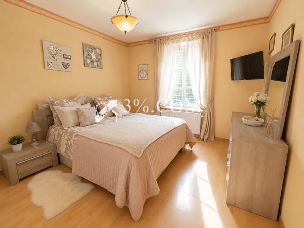 Maison 7 pièce(s) 4 chambre(s) 185 m²