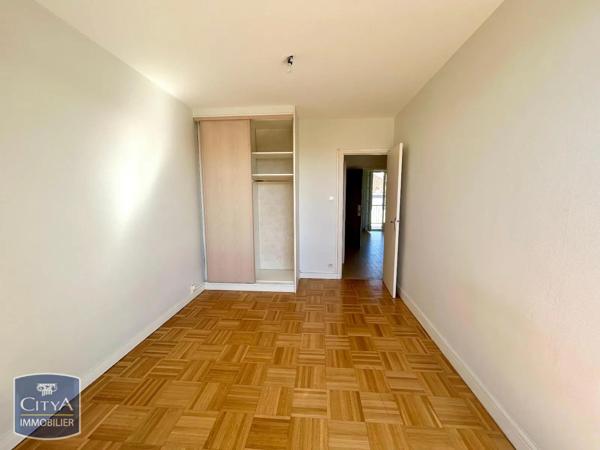 Appartement à louer 4 pièces 69.71m² Bourg-en-Bresse (01000)