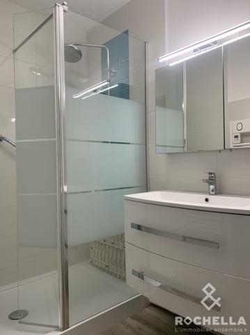 Maison 2 chambres, jardin, garage, atelier, proche toutes commodités.