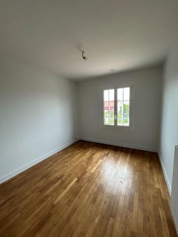 "MAISON 4 PIECES ST GEORGE DU BOIS 123M2"