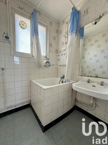 Immeuble à vendre 248 m² Désertines