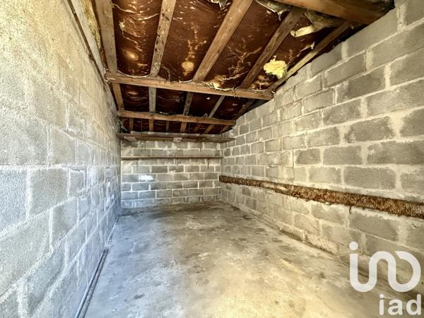 Immeuble à vendre 248 m² Désertines