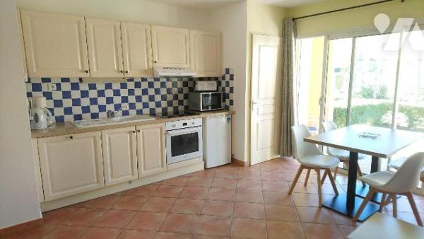 A vendre - Gréoux-Les-Bains (04) - Alpes de Haute Provence: Superbe appartement meublé d'env 34...