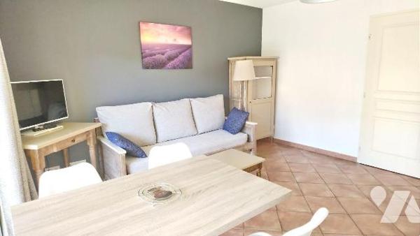 A vendre - Gréoux-Les-Bains (04) - Alpes de Haute Provence: Superbe appartement meublé d'env 34...