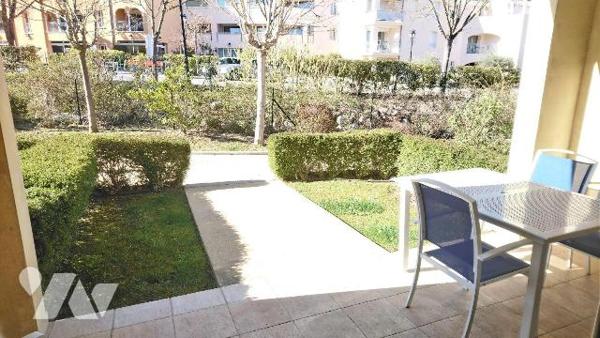 A vendre - Gréoux-Les-Bains (04) - Alpes de Haute Provence: Superbe appartement meublé d'env 34...