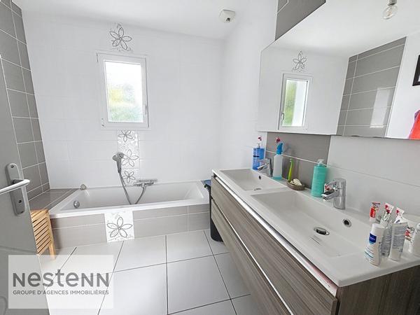 Maison à vendre à La Garnache - 7 pièces, 5 chambres + bureau