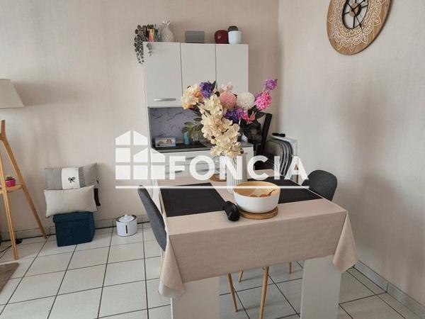 Location Appartement 3 pièces 44.2 m² - 2ème ETAGE - PORTE 7 Niort 79000