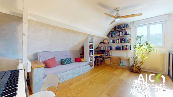 Savonnières (37510) Maison lumineuse avec grand jardin