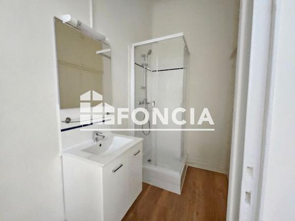 Location Maison 5 pièces 110.6 m² - 60 RUE CHANTECRIT Bordeaux 33000