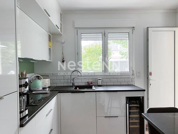 Maison avec piscine à Verrières-en-Anjou