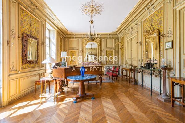 Maison à LE MANS, 72000 - 16 pièces 400m²