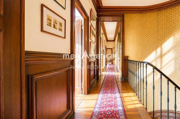 Maison à LE MANS, 72000 - 16 pièces 400m²