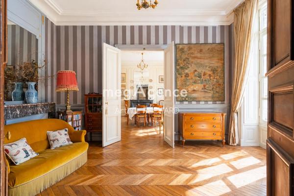 Maison à LE MANS, 72000 - 16 pièces 400m²