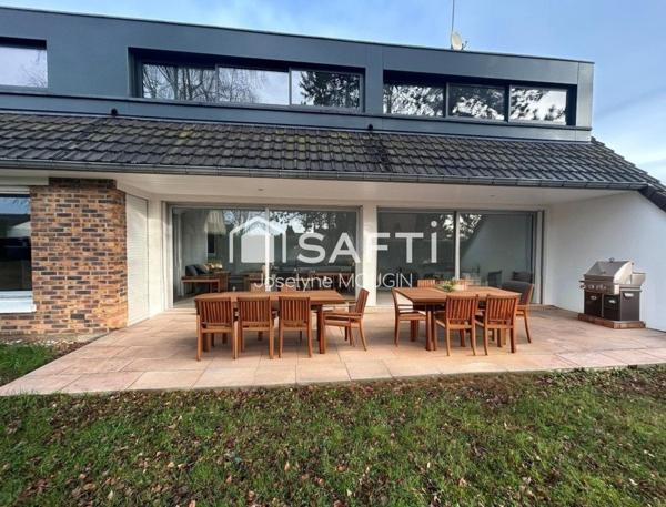 Pont de Metz, pavillon de 4 chambres, garage double, jardin clos.