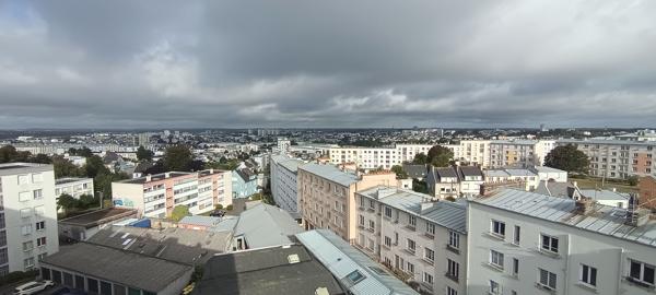 APPARTEMENT T4 A VENDRE BREST RIVE GAUCHE - DERNIER ETAGE ASCENSEUR PARKING