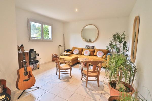 Les Esterets du Lac, Montauroux: maison de 106m2 + annexe et garage