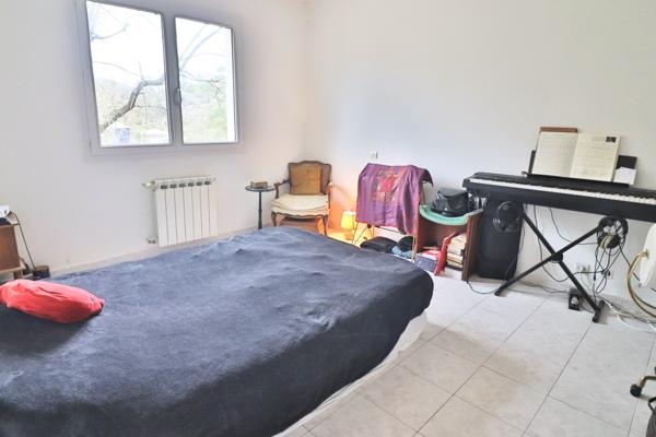 Les Esterets du Lac, Montauroux: maison de 106m2 + annexe et garage