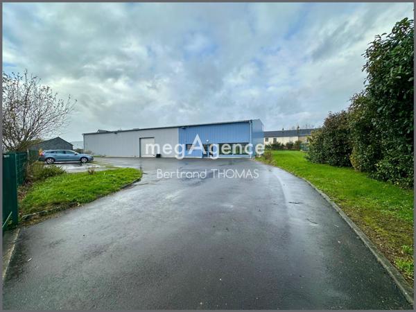 Local Commercial à SAINT-AUBIN-DU-CORMIER, 35140 - 3 pièces 580m²