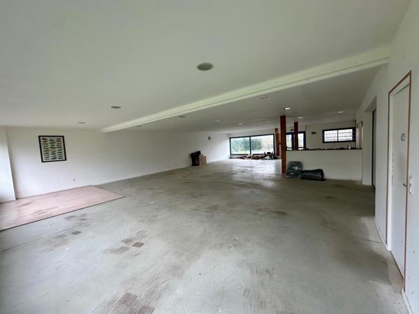 Local Commercial à SAINT-AUBIN-DU-CORMIER, 35140 - 3 pièces 580m²