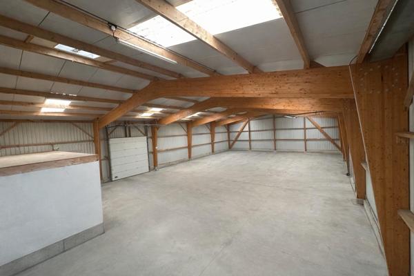 Local Commercial à SAINT-AUBIN-DU-CORMIER, 35140 - 3 pièces 580m²