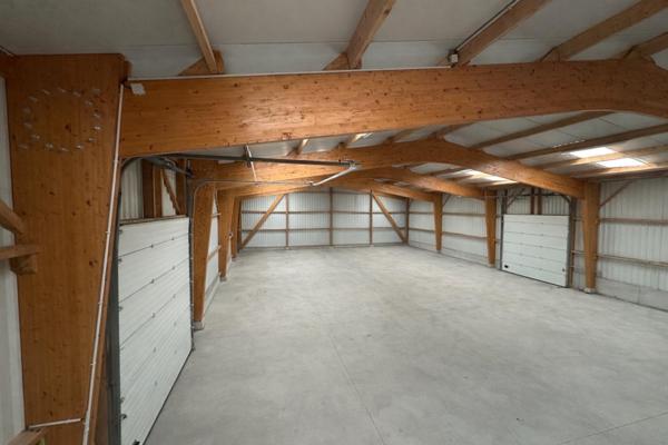 Local Commercial à SAINT-AUBIN-DU-CORMIER, 35140 - 3 pièces 580m²