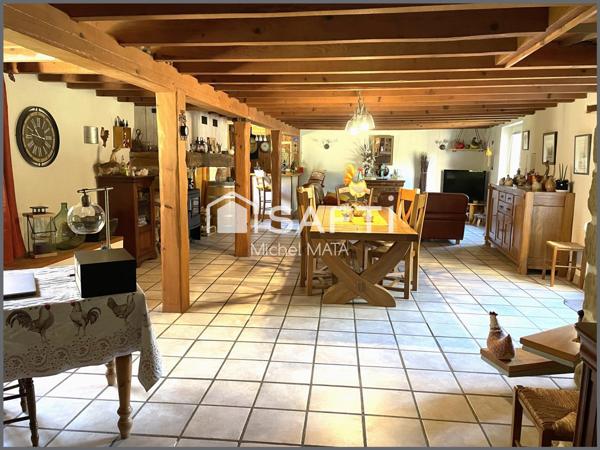 Ferme de carractère. 6/7 pièces et dépendances