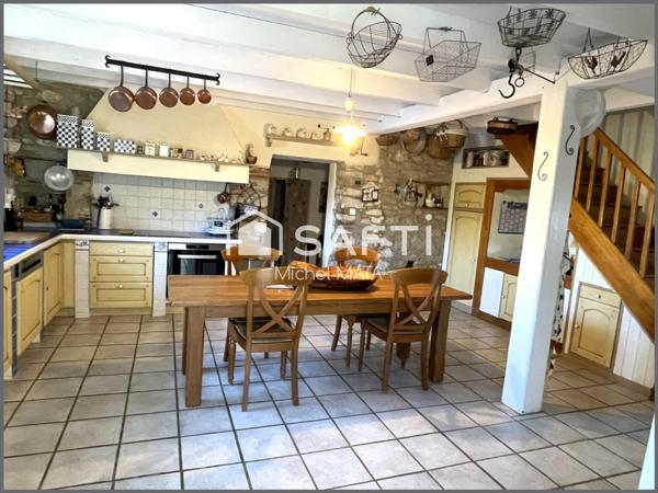 Ferme de carractère. 6/7 pièces et dépendances