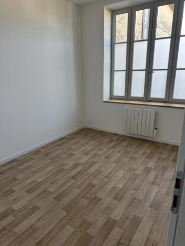Location Appartement 4 pièces 78 m2 à Bazas