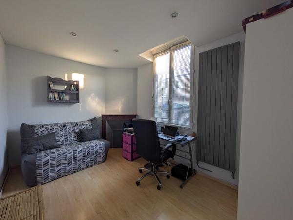 Maison familiale avec jardin et dépendances