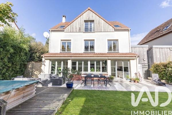 Maison à vendre 8 pièces 212 m² Verrières-le-Buisson