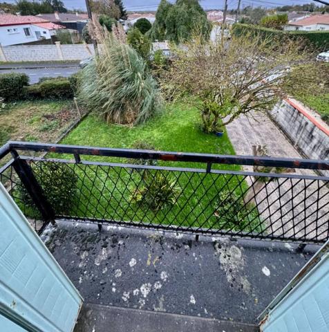 Maison T3 Saintes jardin parking garage