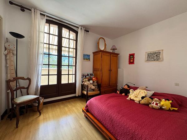 A VENDRE MAISON DE TYPE 5 DANS UN ENVIRONNEMENT DE QUALITE