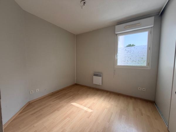 LA GENETTE – AGREABLE APPARTEMENT DE TYPE 2 EN REZ DE JARDIN AVEC GARAGE
