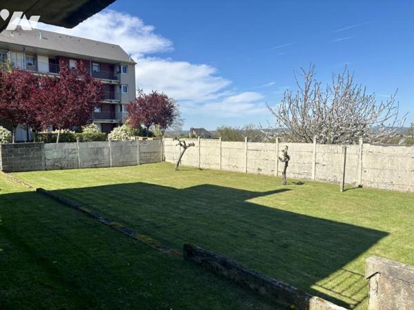 Maison d'habitation avec dépendance à VIRE