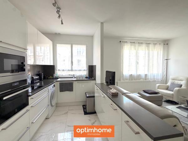 PARIS 14 - PEREIRE / TERNES : APPARTEMENT FAMILIAL AVEC BALCON ET VUE DÉGAGÉE