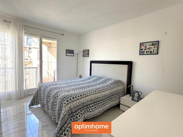PARIS 14 - PEREIRE / TERNES : APPARTEMENT FAMILIAL AVEC BALCON ET VUE DÉGAGÉE
