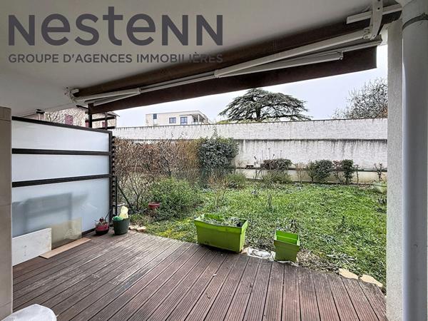 Rez-de-jardin sur cour - Vernay - Commerces - Garage - Résidence récente