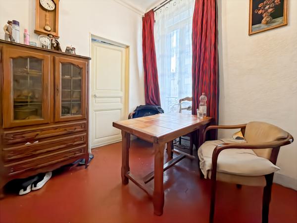 Marseille (13005) T2 Proximité Hôpital Timone / Tramway loué 650€HC