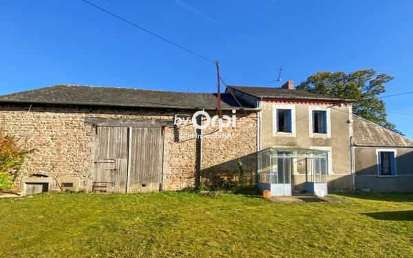 Maison à vendre    5 pièces •  Mazirat