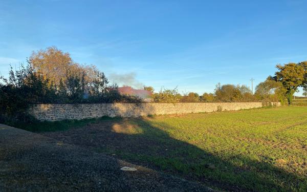 Maison à vendre    5 pièces •  Mazirat