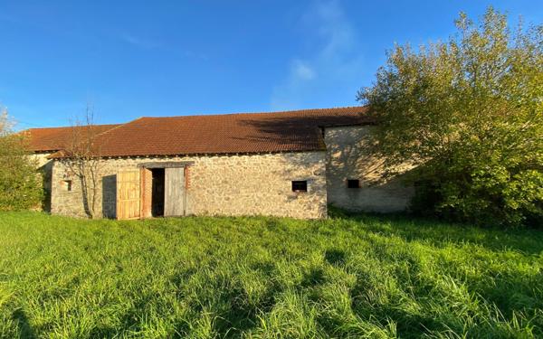 Maison à vendre    5 pièces •  Mazirat