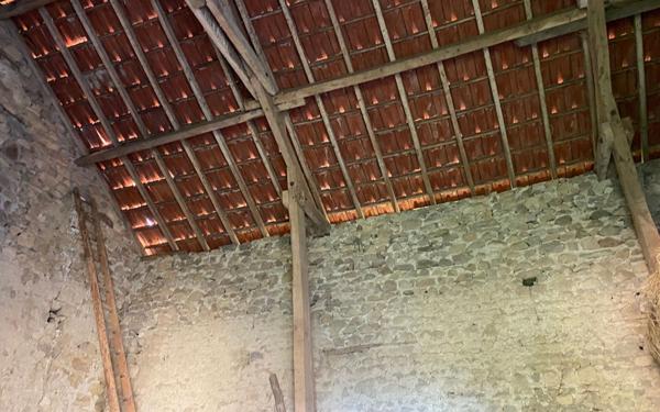 Maison à vendre    5 pièces •  Mazirat