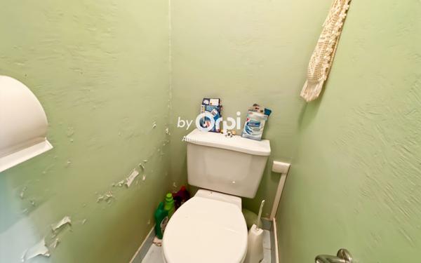 Maison à vendre    5 pièces •  Mazirat