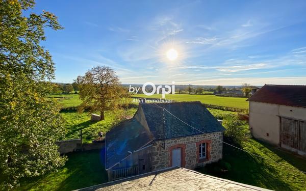 Maison à vendre    5 pièces •  Mazirat