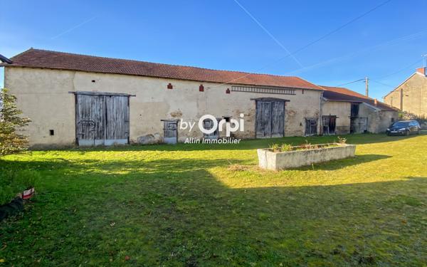 Maison à vendre    5 pièces •  Mazirat