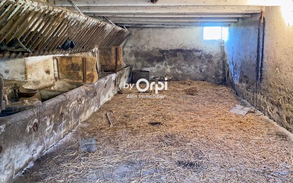 Maison à vendre    5 pièces •  Mazirat