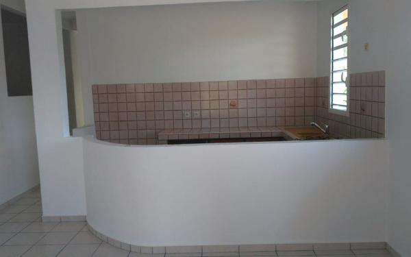 Maison à louer    3 pièces •  Sainte-Anne