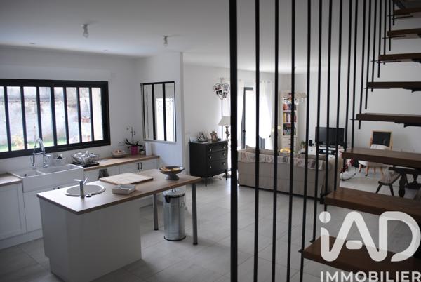 Maison à vendre 5 pièces 141,84 m² Saint-Marcel-lès-Valence